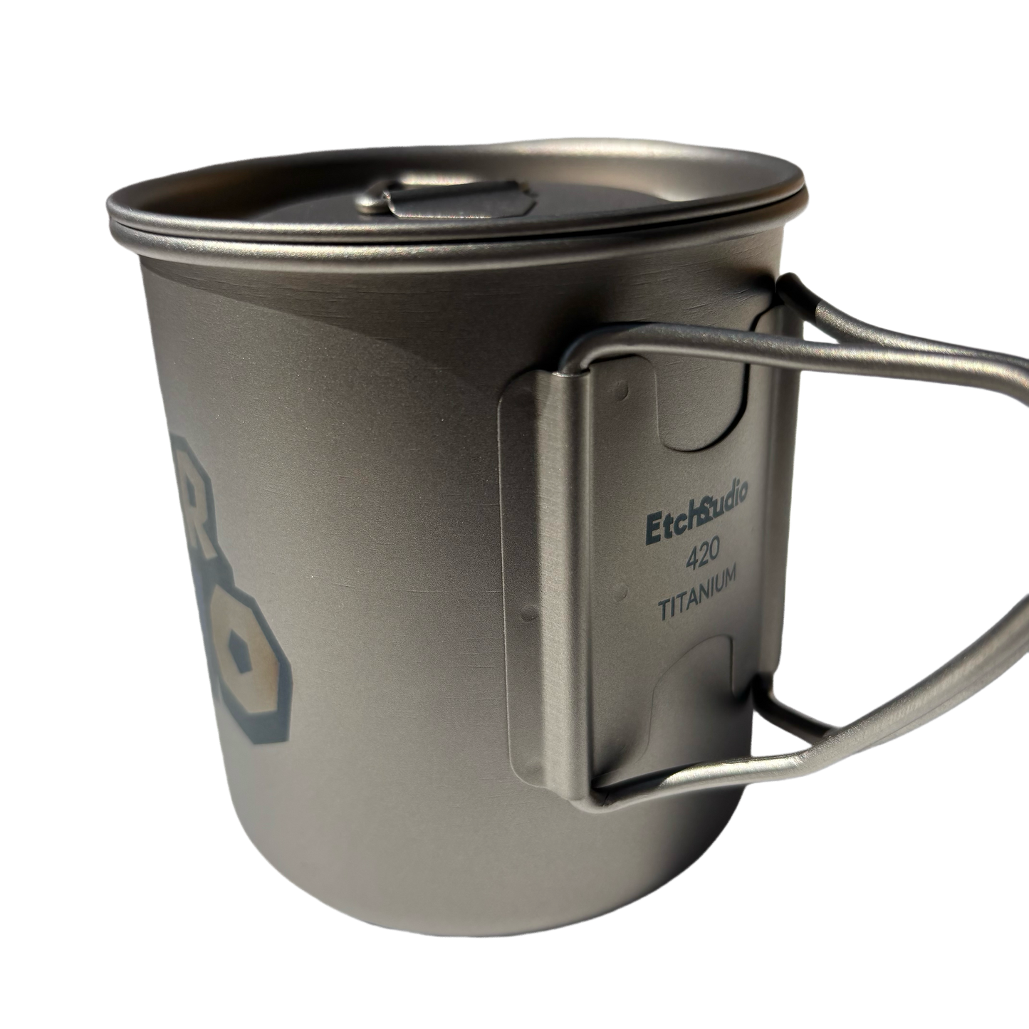 EtchStudio 420ml Pure Titanium Mug with Lid – Super Mario Theme, Ultralight, Durable, with Mesh Bag