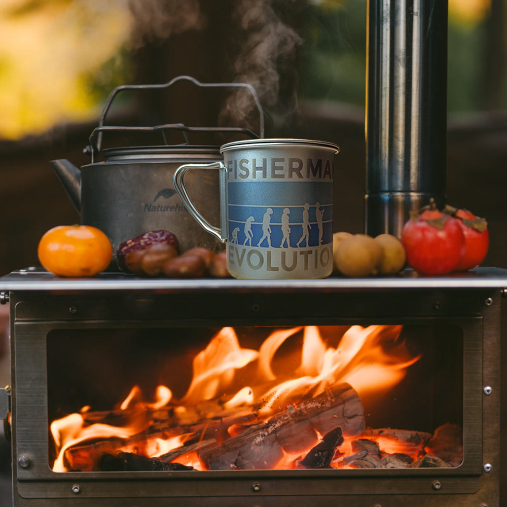 EtchStudio 450ml Titanium Camping Mug with Lid & Mesh Bag – “I’m Not Fishing, I’m Thinking About It”